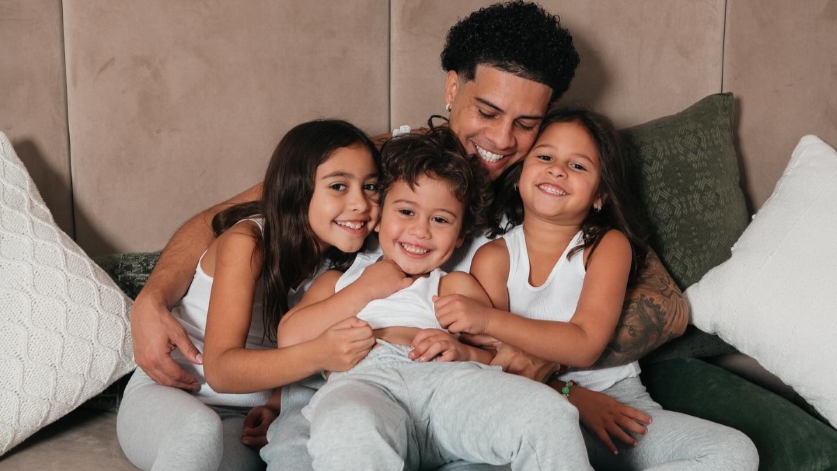 Austin McBroom with his family